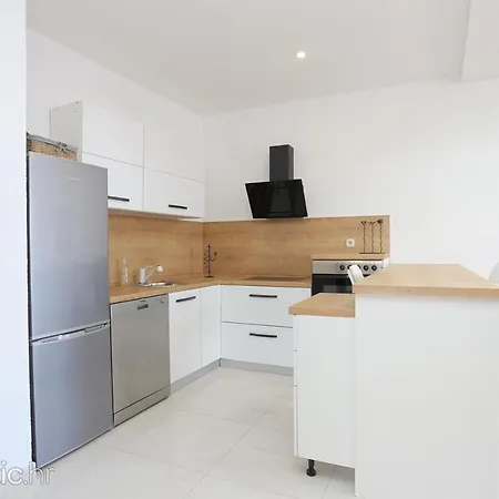 Apartament Bagaric *