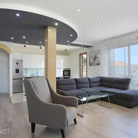 Bagaric Apartmán *