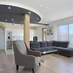 Bagaric Apartment *