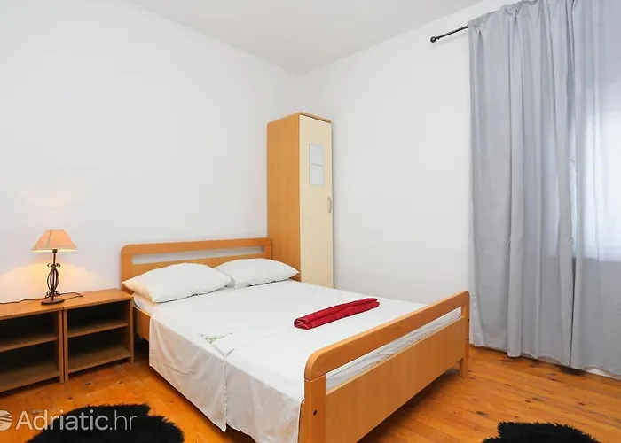 Bagaric Apartament *